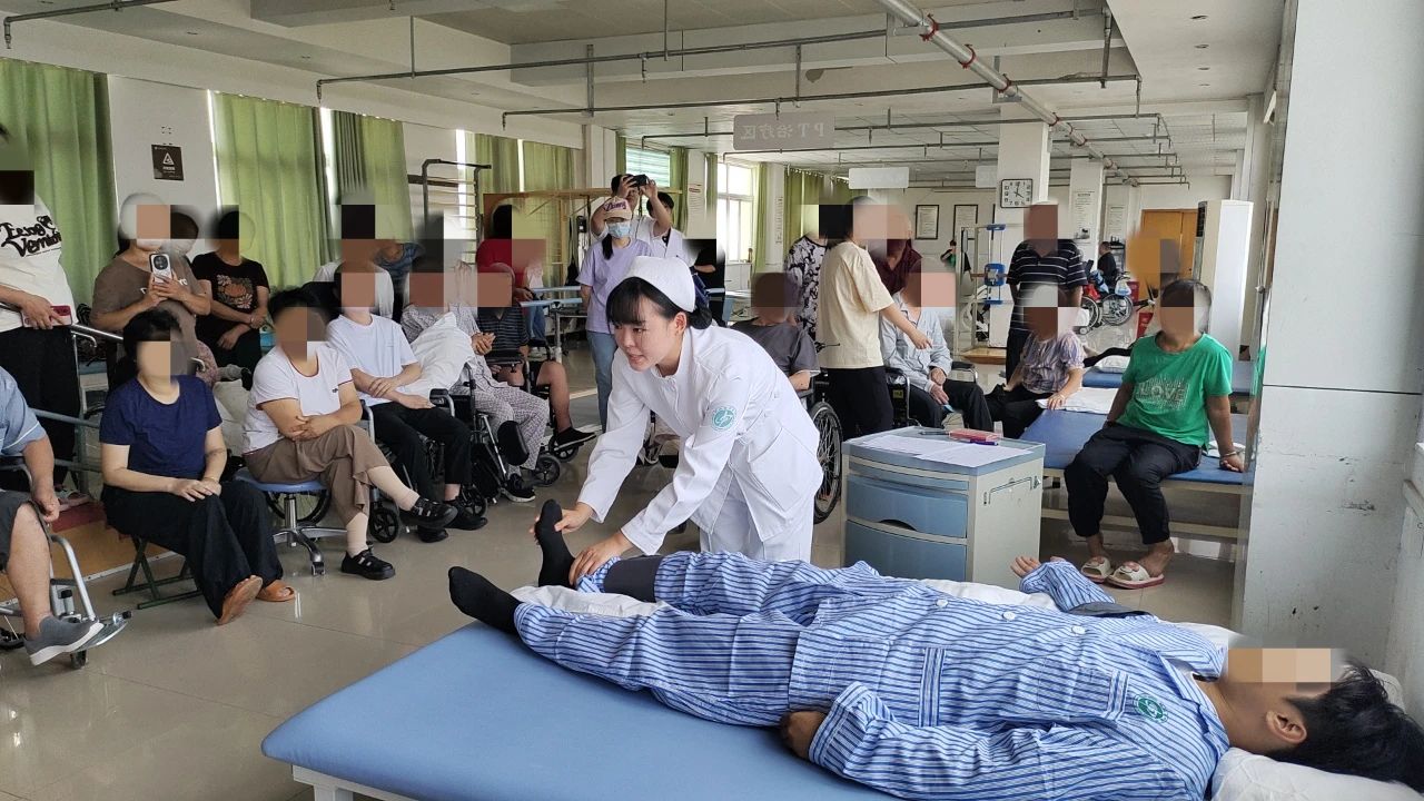 郸城县中医院康复科：手把手教您掌握良肢位摆放，守护患者康复“关键一步”